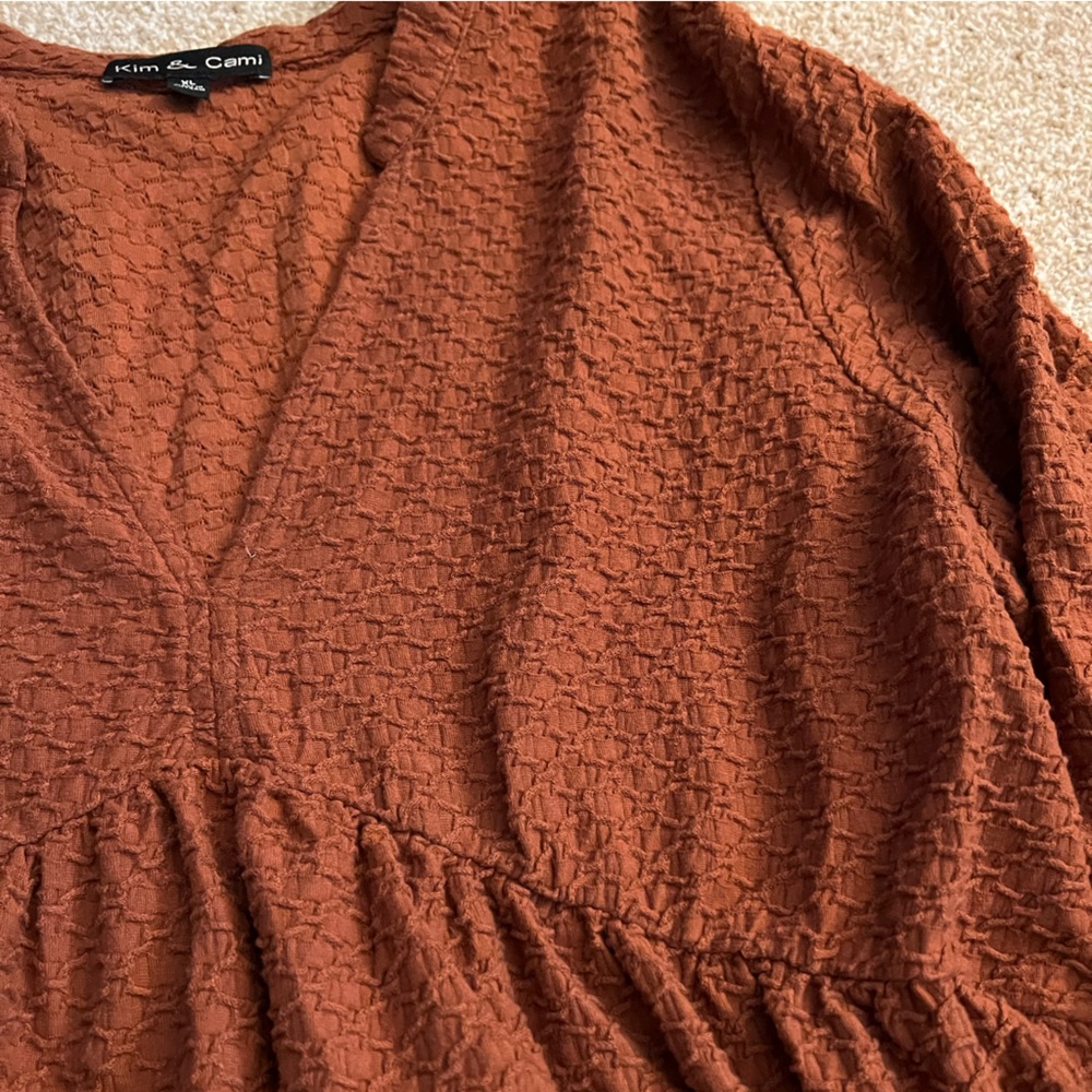 Women's Rust Top - Picture 2 of 4